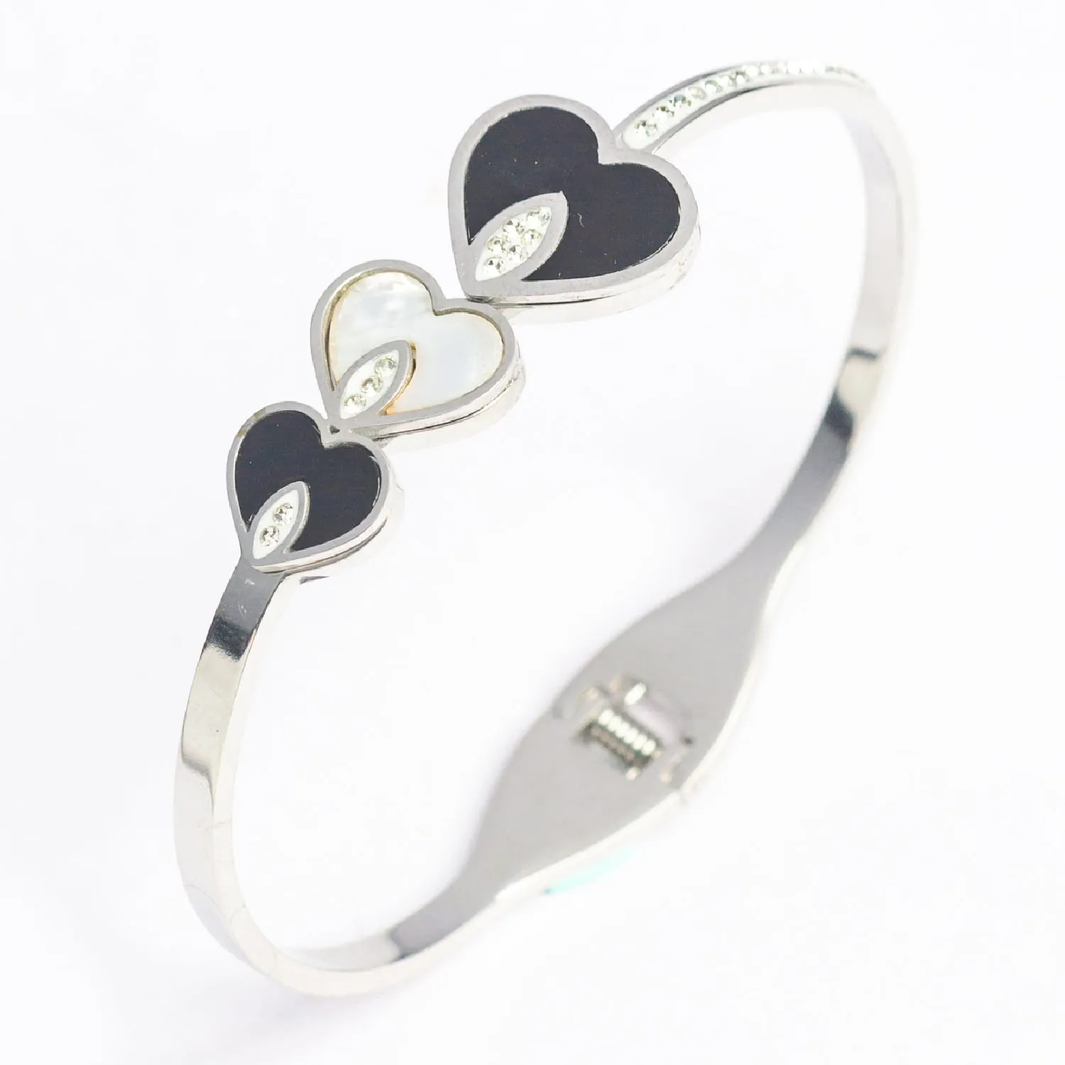 Artklim Elegant Silver Plated Heart Design Bangle Bracelet