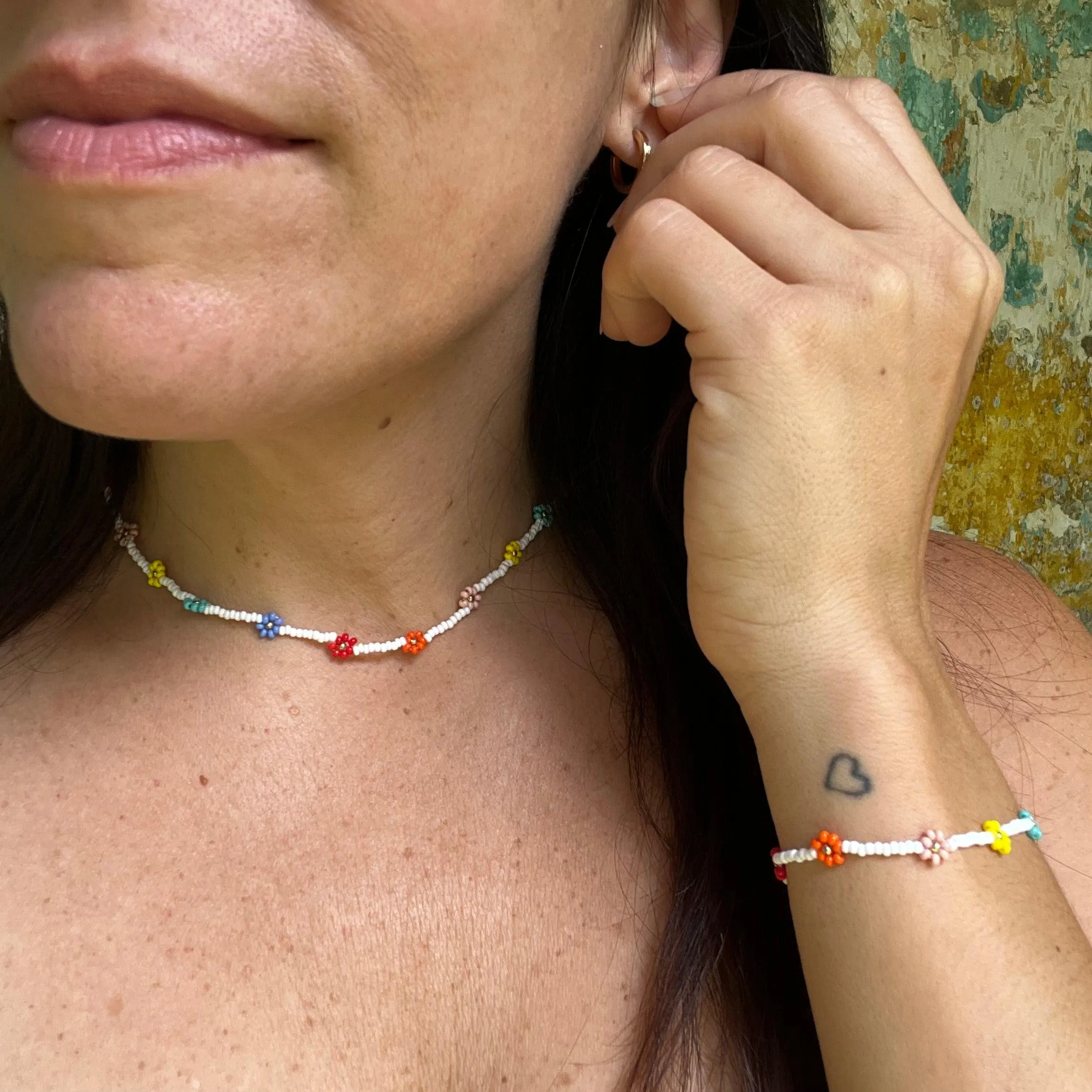 Daisy Seed Bead Choker - Guatemala