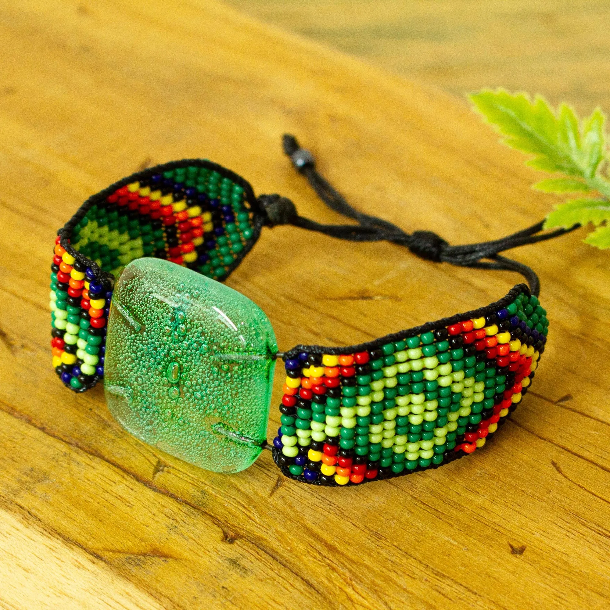 Effervescent Green Colorful Glass Pendant Bracelet