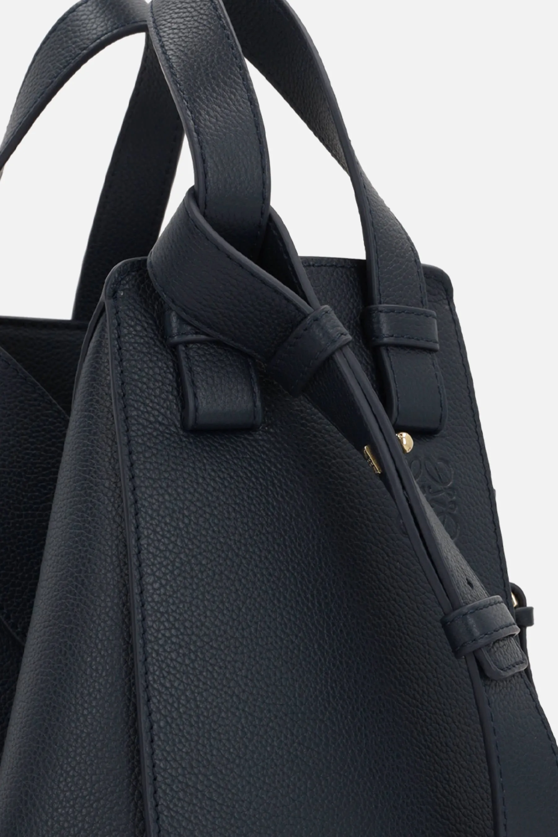 Hammock grainy leather compact bag