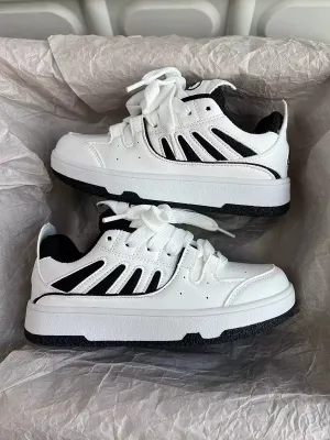 Niceprimes Casual Versatile Stylish Sneakers