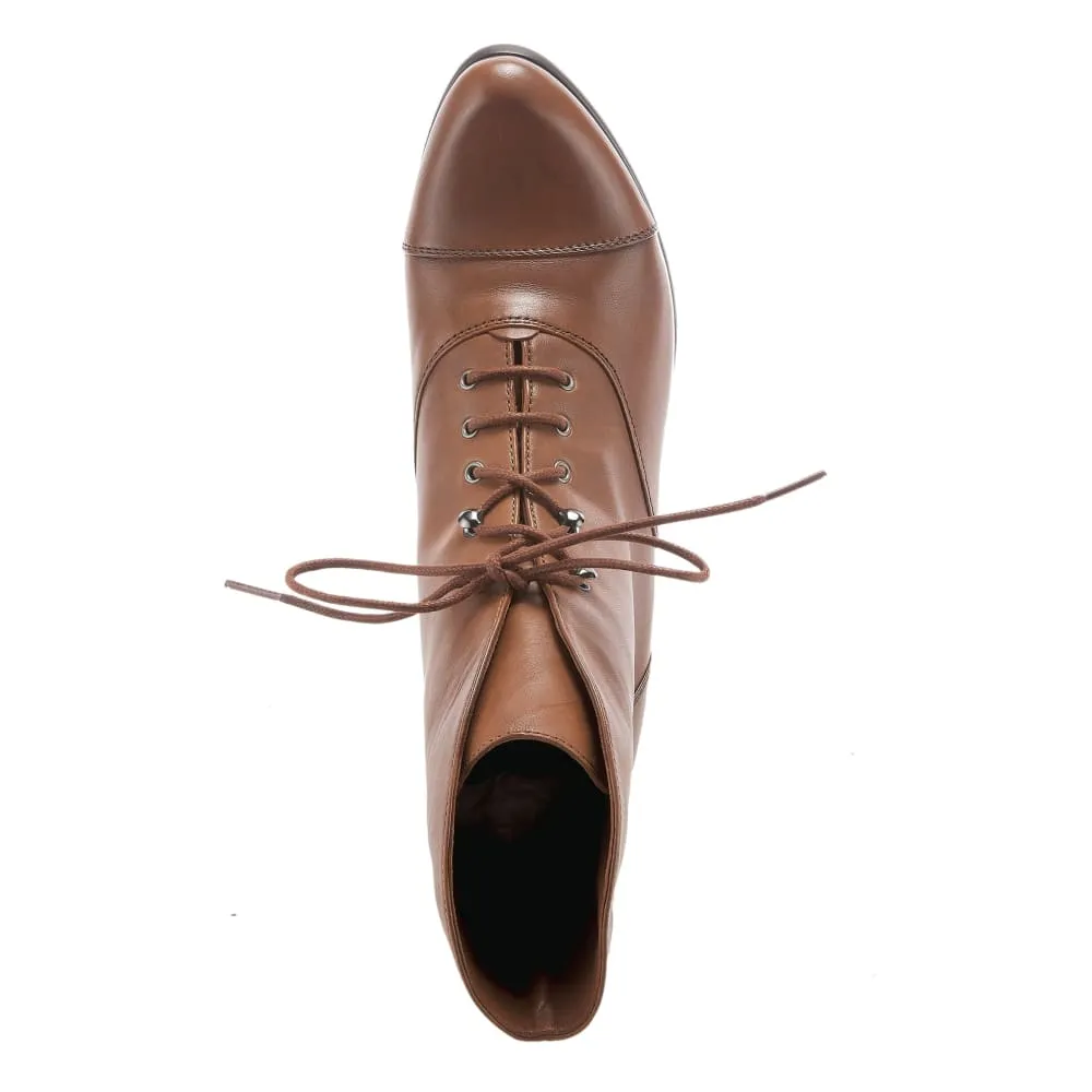 Spring Step Shoes Galil Women's Stylish and Versatile Polished Leather Boots